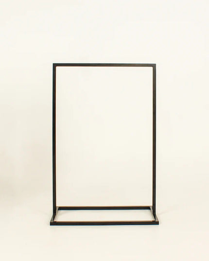 Black Metal Easel